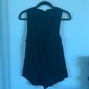 Black cross-over tank